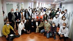 Profesionales del centro de salud de Lavadores y docentes y alumnos de Bellas Artes