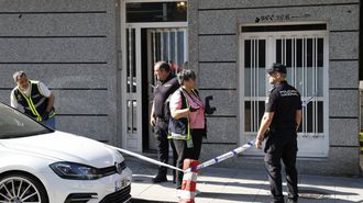 Investigadores de Polic�a Nacional en el lugar de los hechos