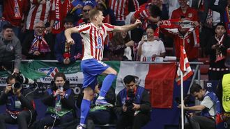 Sorloth celebra uno de los goles