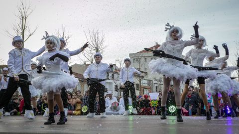 Gran concurso de disfraces y comparsas en Porto do Son