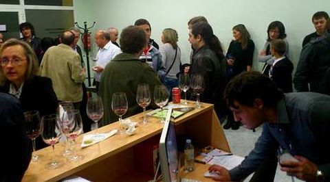 Un momento de la fiesta de inauguracin de la escuela