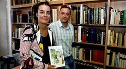 Gemma Sesar y Ram�n Marcos presentaron ayer �Vida de nai� junto a Alejandro Mac�as.