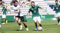 Endika Buj�n durante el partido del Racing de Ferrol frente al Real Uni�n