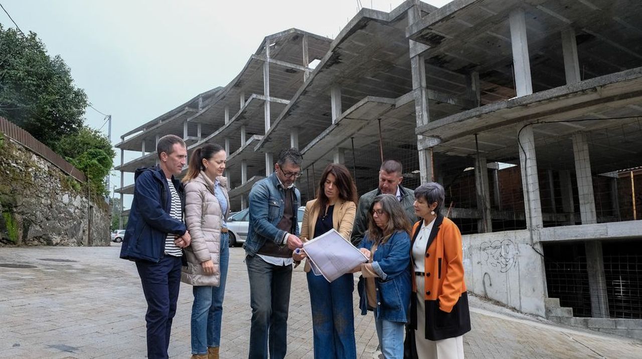 Un edificio inacabado de O Porto do Son se convertirá en treinta viviendas sociales