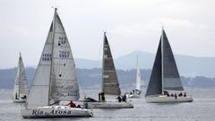 Imagen de los participantes de la Regata Frinsa instantes antes de tomar la salida.