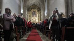 Un momento de la ceremonia de reapertura de la iglesia de San Vicente do Pino, el pasado 29 de octubre