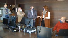 La directora general de Administraci�n Local, Natalia Prieto, visit� las instalaciones del servicio de atenci�n a al ciudadan�a del tel�fono 012
