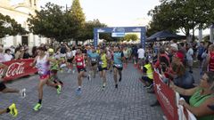 B�scate en las im�genes de la carrera nocturna de Cee