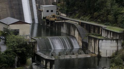 Central hidroeléctrica de Os Peares, en foto de archivo