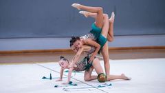 Competicin de gimnasia rtmica en Os Remedios.