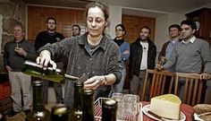 La sidra de pera, que a�n no se comercializa, tiene cuatro grados y es 100% natural.