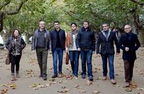 La nueva junta directiva de la asociaci�n de empresarios, ayer en el Paseo del Espol�n de Padr�n.