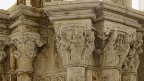 Capiteles de la Claustra Nova, el inacabado claustro gtico de la baslica ourensana