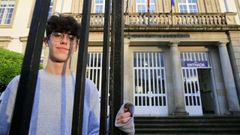 A Iker S�nchez le encanta escribir y le atrae la m�sica, adem�s de la historia del arte