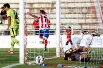 Pablo �lvarez, celebrando su gol al Mirand�s el a�o pasado.