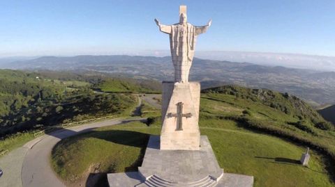 Cristo del Sagrado Corazn a vista de dron