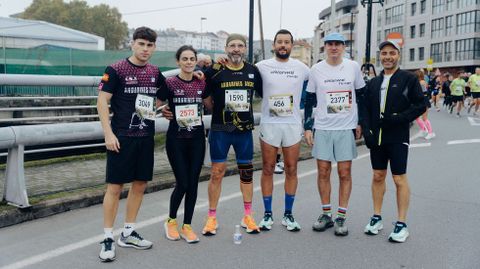 Un grupo de amigos que participaron en la San Marti�o.