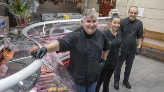 Camilo Néstor en su Carnicería Área Central