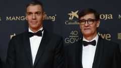 Pedro S�nchez acompa�ado de Salvador Illa en la entrega de los Goya