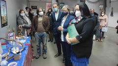 La conselleira de Mar (segunda por la derecha), en la visita al centro de Axuda ao Enfermo Mental A Mari�a