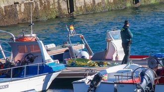 El cuerpo de la fallecida fue trasladado en lancha al muelle de O Porto do Son