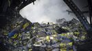 Imgenes del da despus del incendio en una nave de Impex en Rubins, Vilagarca