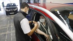 La vacunacin en coche llega al Ifevi