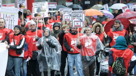 Los afectados por la hepatitis C marcharon por las calles de Santiago