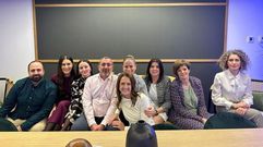 Inauguraci�n en Carreira do Conde del nuevo local de Asdega, asesor�a de Santiago dirigida por Sandra Mun�n (en la foto, con vestido blanco).