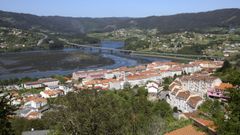 Vista de Pontedeume y de la r�a