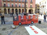 BusBar de Hosteler�a Con Conciencia frente al Ayuntamiento de Gij�n