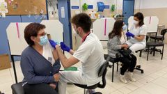 La vacunaci�n libre contin�a activa en el Laboratorio del Arquitecto Marcide (en la imagen de archivo) los lunes por la tarde y los martes, jueves y viernes por las las ma�anas