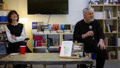 Irene Vallejo e Manuel Rivas, durante unha conversa este ano en Moito Conto.  