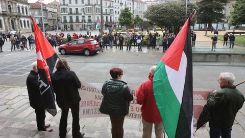 Simpatizantes de la CGT, en el Primero de Mayo en Pontevedra