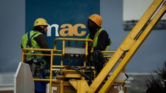 Retirada del letrero del MAC