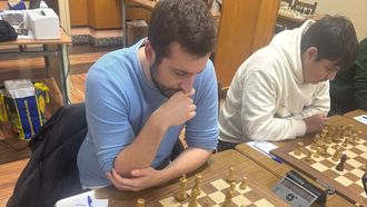 David G�mez, en una de las partidas que lo llev� al triunfo en Barroc�s