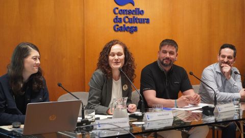 Imaxe dunha das sesi�ns do foro �Un pa�s coa s�a lingua�