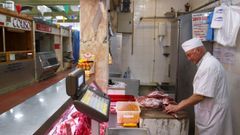 Frente a puestos activos, como el de Celso Campello, se encuentran otro vac�os que ni se tapan ni se limpian, lo que �da muy mala imagen�