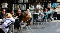 El sector servicios es el que m�s parados aglutina, pero ahora empieza el bum de contrataci�n