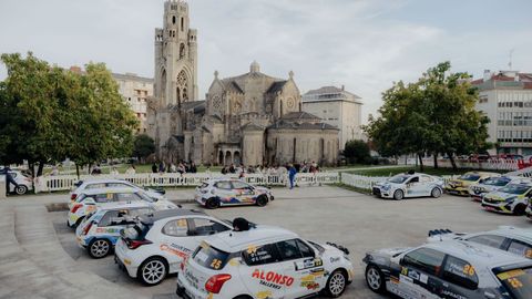 Las mejores imgenes del Rali Comarca do Carballio.La ceremonia de salida y el tramo espectculo abri la carrera carballiesa