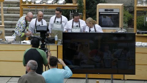 Diferentes c�maras gravaban todo o que acontec�a detr�s dos fog�ns