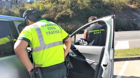 Imagen de archivo de un control de la Guardia Civil de Tráfico.