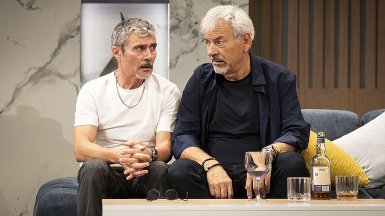 �ngel Pardo y Carlos Sobera, en una escena de la obra de teatro �Inmaduros�