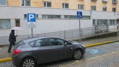 La poblacion que atiende el centro de salud de Monforte crece considerablemente en verano