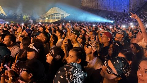 M�s de 5.000 personas aguantaron el chaparr�n para escuchar el s�bado a Feid en el Gai�s