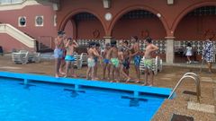 Ni�os en el campamento del Club Nataci�n Coru�a en La Solana