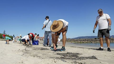 Voz natura, Actividade Voz Natura con CEIP Santa Irene + CEIP Campanario. Limpeza  Playa de Suigrexa (Porto do Son)