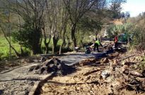 Los obreros de Xirela aceleran los trabajos para terminarlos la semana que viene. 
