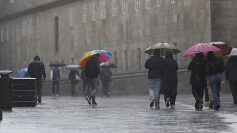 Imagen tomada el primer da del paso de Karlotta por Santiago de Compostela.