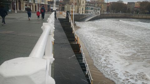 Escalera 3 de la playa de San Lorenzo
